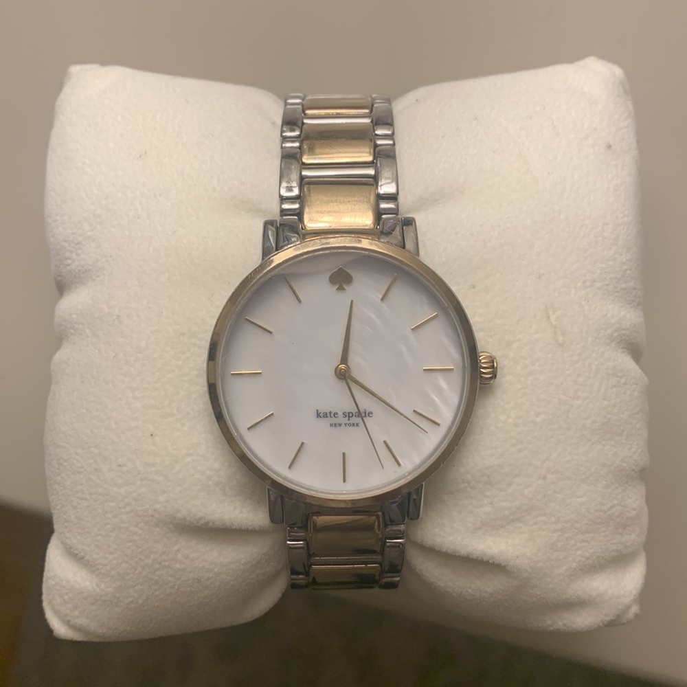 Watch - Picture 2 of 4